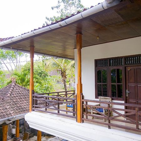 Matahari Tulamben Guesthouse Exterior photo